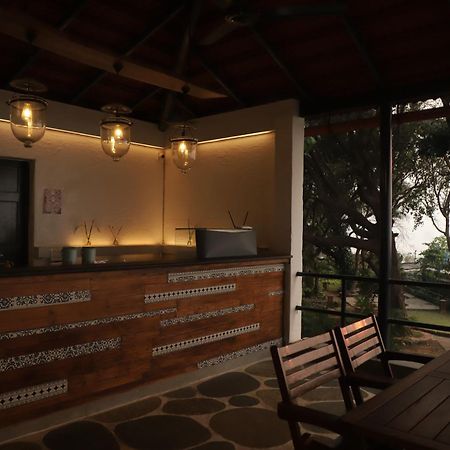 The Lighthouse - Formerly Known As Utan Sea Resort Thane Exterior photo